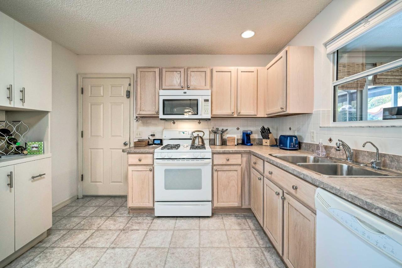 Home In The Villages With Lanai And Private Hot Tub! Luaran gambar